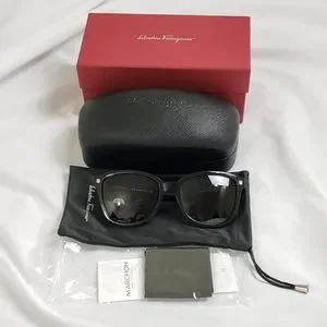 Salvatore Ferragamo | Accessories | Nwt Salvatore Ferragamo  display picture 2